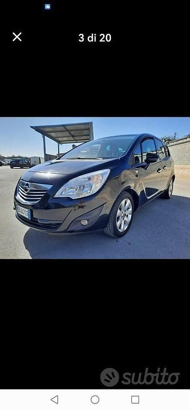 Usata Opel Meriva 90 CV (66 kW) 2012 Nero Monovolume