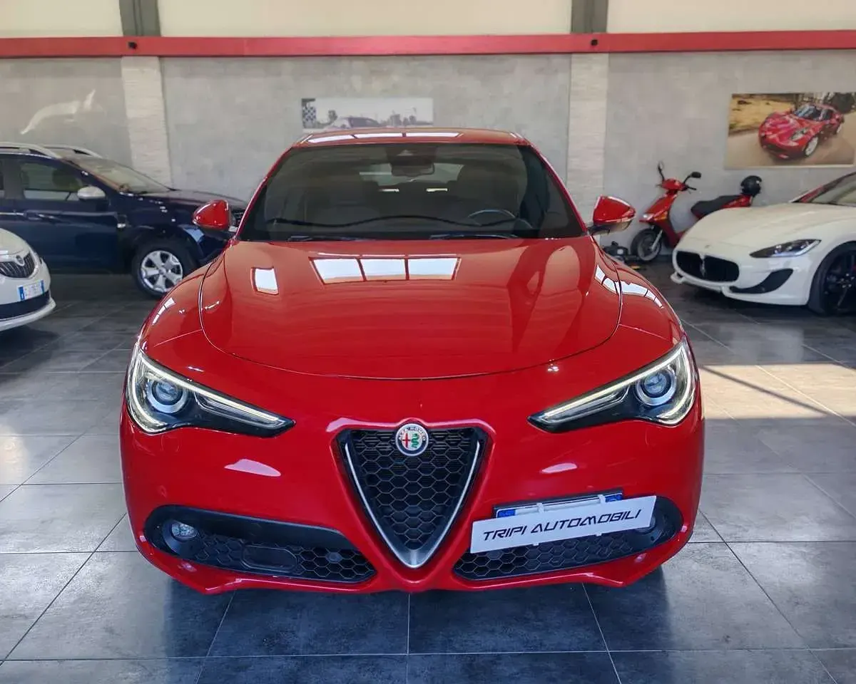 Usata Alfa Romeo Stelvio 190 CV (139 kW) 2022 Rosso alfa SUV