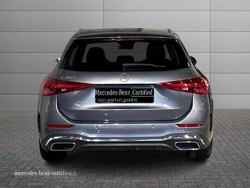 Usata Mercedes C300e Advanced 265 CV (194 kW) 2022 Grigio selenite Station wagon