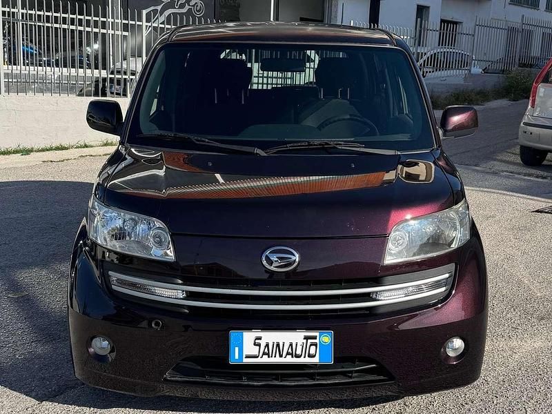 Usata Daihatsu Materia HIRO 103 CV (75 kW) 2008 Rosso Monovolume