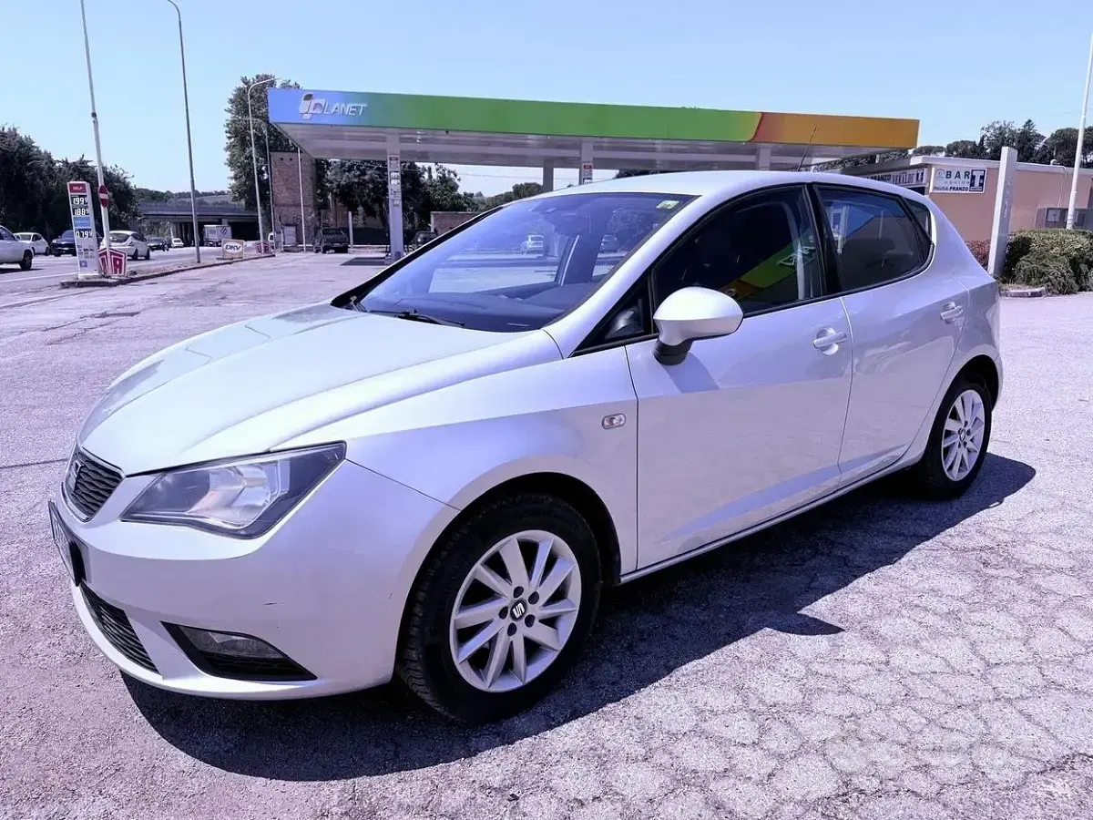 Usata Seat Ibiza FR 90 CV (66 kW) 2014 Berlina