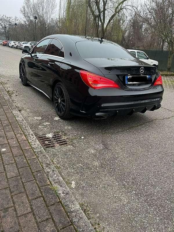 Usata Mercedes CLA220 Premium 177 CV (130 kW) 2016 Nero Berlina