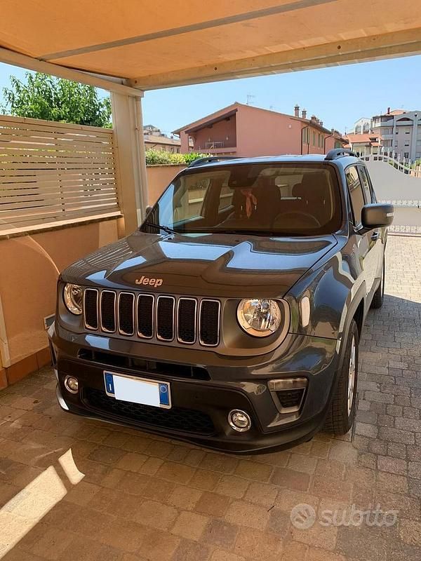 Usata Jeep Renegade Limited 120 CV (88 kW) 2021 Grigio SUV
