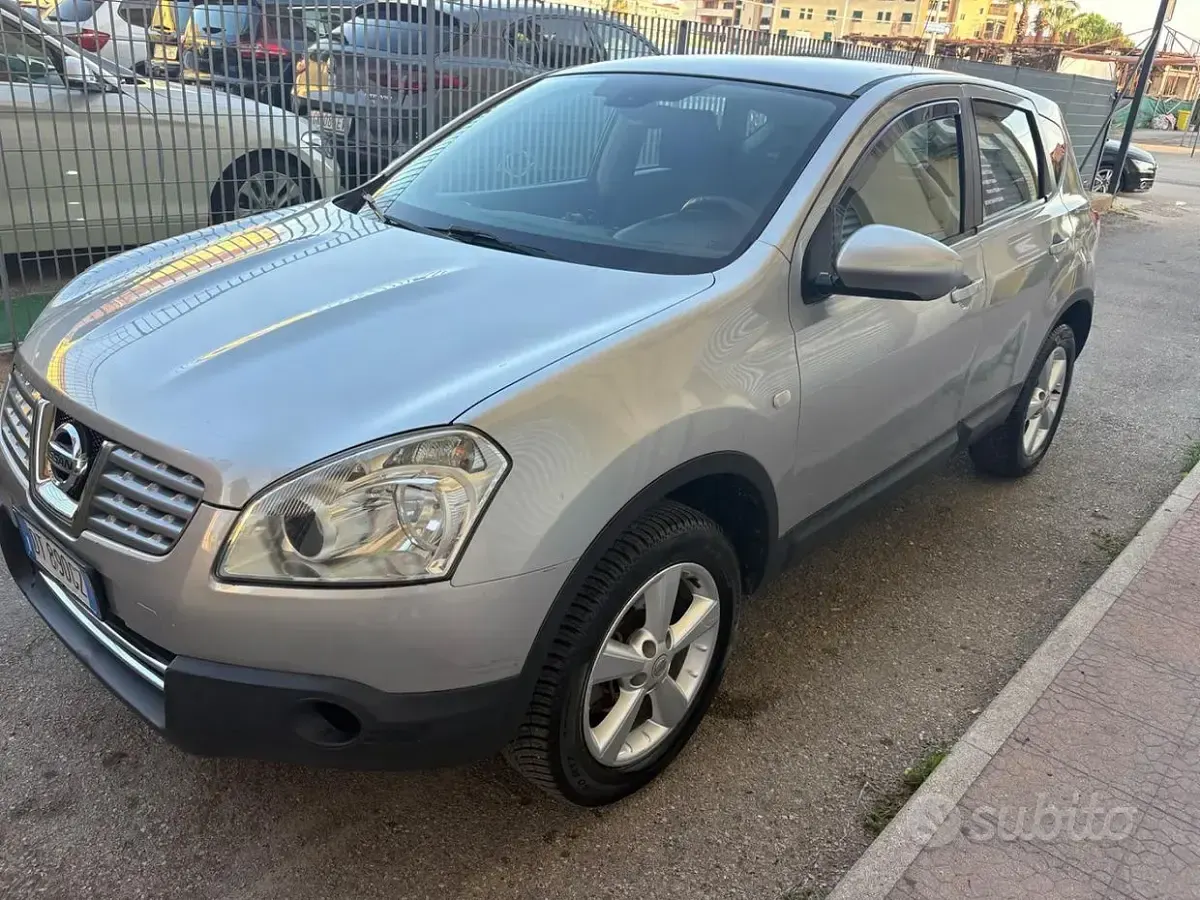 Usata Nissan Qashqai 106 CV (77 kW) 2009 Grigio SUV