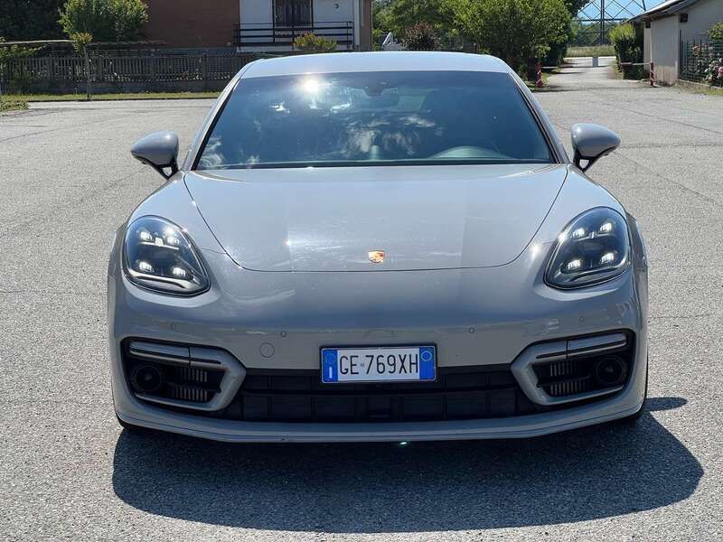 Usata Porsche Panamera 560 CV (411 kW) 2021 Bianco Berlina