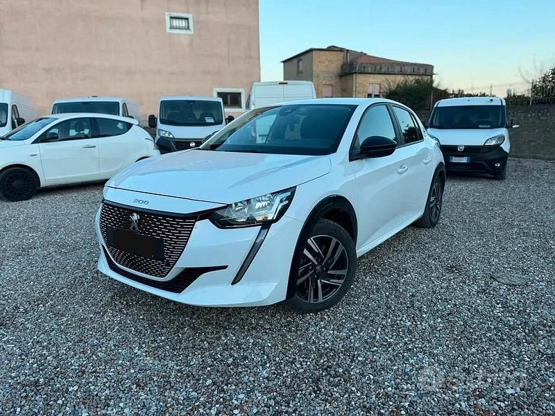 Usata Peugeot 208 Active 100 kW (136 CV) 2021 Bianco Utilitaria