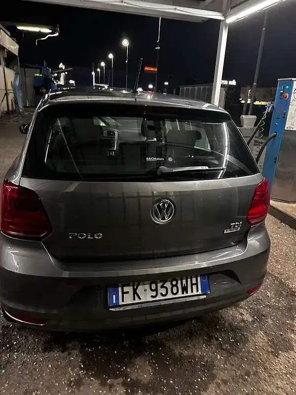 Usata VW Polo Highline 90 CV (66 kW) 2017 Grigio Berlina