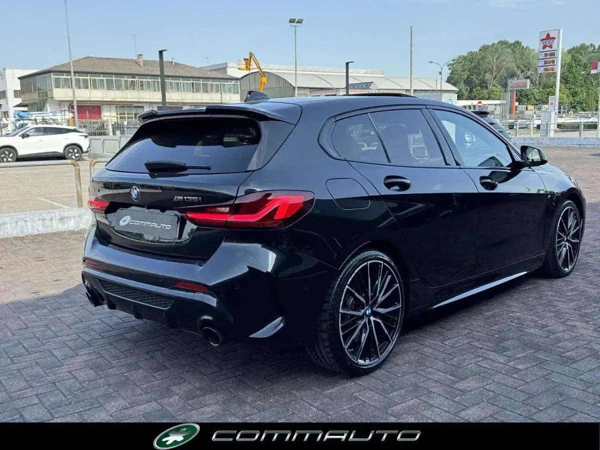 Usata BMW M135 306 CV (225 kW) 2021 Nero Utilitaria