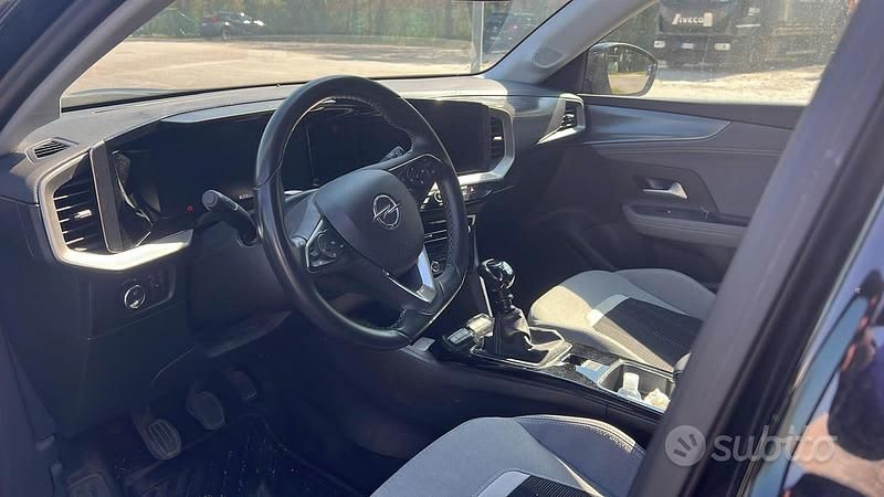 Usata Opel Mokka Edition 110 CV (80 kW) 2023 Nero SUV