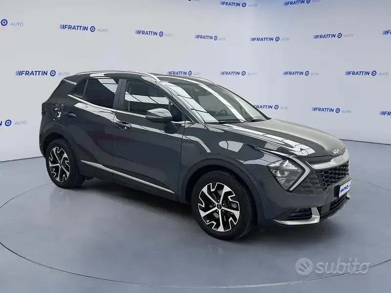 Usata Kia Sportage Style 180 CV (132 kW) 2022 Grigio SUV