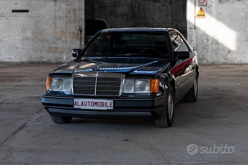 Usata Mercedes E300 179 CV (131 kW) 1991 Nero Coupé