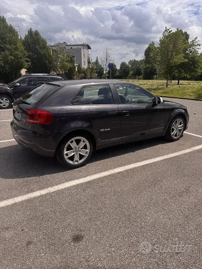 Usata Audi Coupé 105 CV (77 kW) 2008 Grigio Coupé
