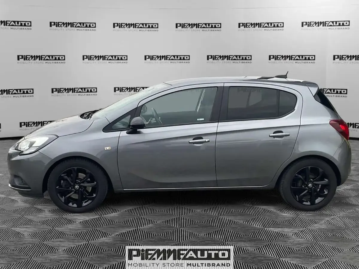 Usata Opel Corsa 75 CV (55 kW) 2018 Grigio Utilitaria