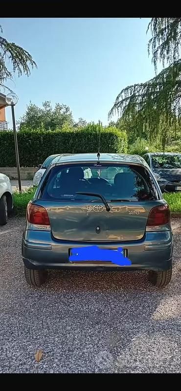 Occasion Toyota Yaris 87 ch (63 kW) 2003 Gris Berline