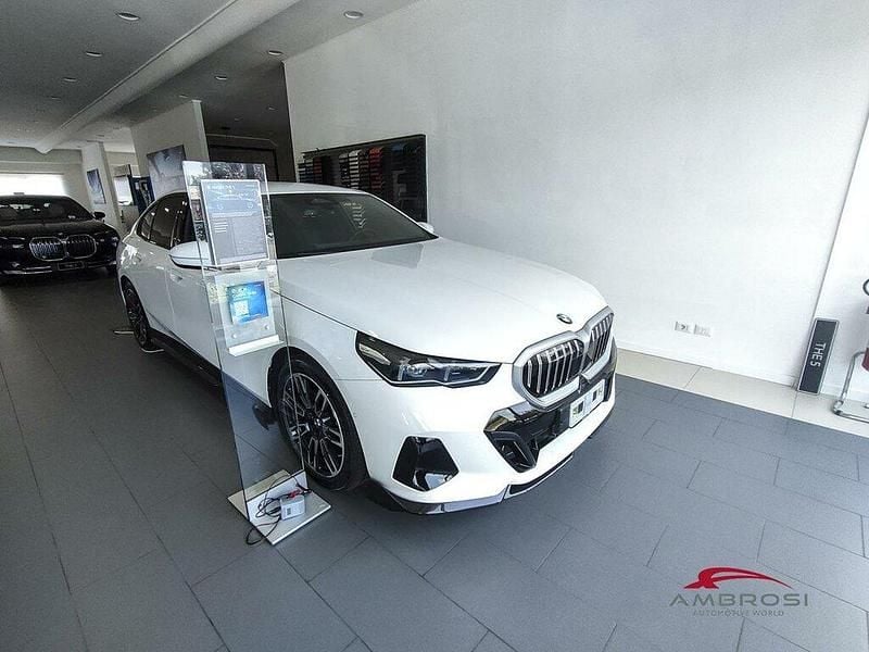 Usata BMW 520 Comfort Edition 197 CV (144 kW) 2024 Berlina