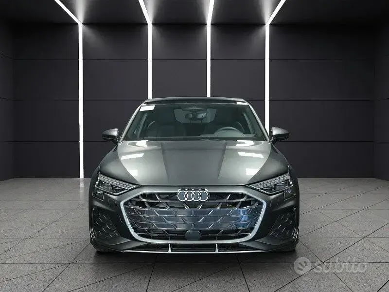 Nuova Audi A3 S-Line 150 CV (110 kW) 2025 Grigio Berlina