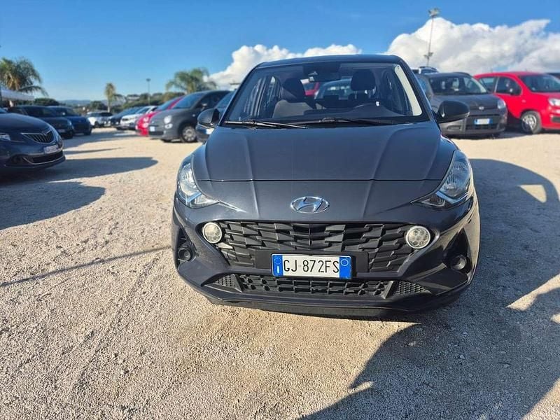 Usata Hyundai i10 67 CV (49 kW) 2022 Grigio Utilitaria