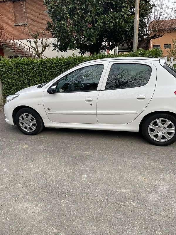 Usata Peugeot 206 60 CV (44 kW) 2012 Berlina