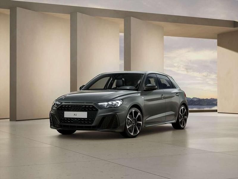 Nuova Audi A1 Sportback Ambiente 116 CV (85 kW) 2025 Grigio chronos metallizzato ne Utilitaria