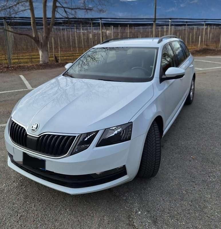 Usata Skoda Octavia Ambition 150 CV (110 kW) 2017 Bianco Station wagon