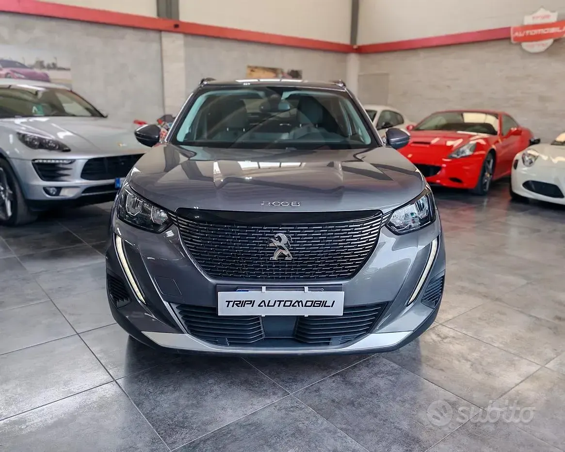 Usata Peugeot 2008 Allure 102 CV (75 kW) 2021 Grigio SUV