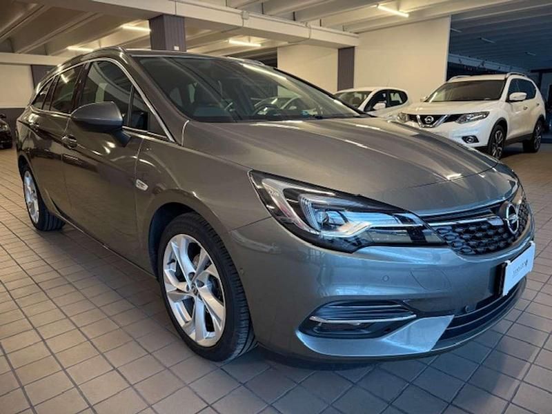 Usata Opel Astra Ultimate 122 CV (89 kW) 2020 Grigio Station wagon