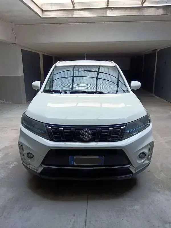 Usata Suzuki Vitara Cool 131 CV (96 kW) 2021 Bianco SUV