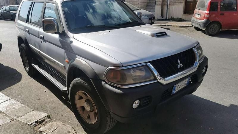Usata 2004 Mitsubishi Pajero Sport SUV | 5900 € (Buon prezzo) - Immagine 1/4