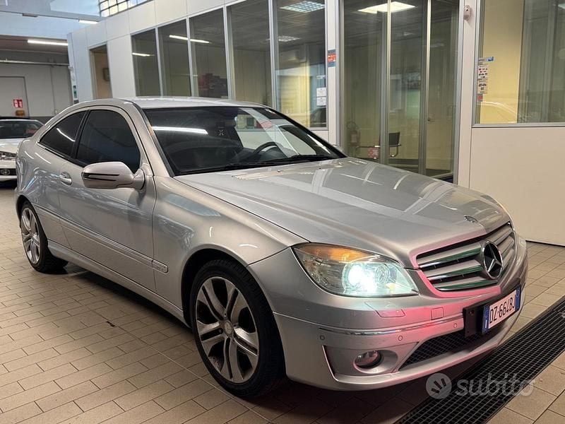 Usata Mercedes CLC220 Chrome 150 CV (110 kW) 2010 Grigio Utilitaria