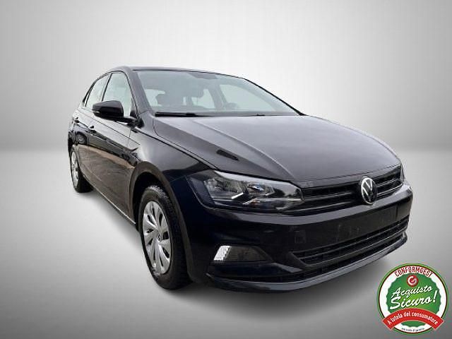 Nero Usata 2021 VW Polo Comfortline Tre volumi | 14.200 € (Buon prezzo) - Immagine 1/4