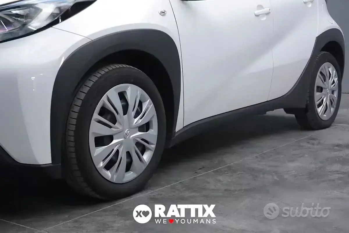 Usata Toyota Aygo X Active 72 CV (52 kW) 2024 Bianco SUV