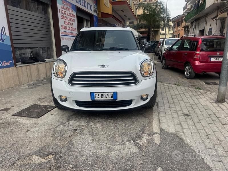 Usata Mini Cooper D Countryman 89 CV (65 kW) 2015 Bianco SUV