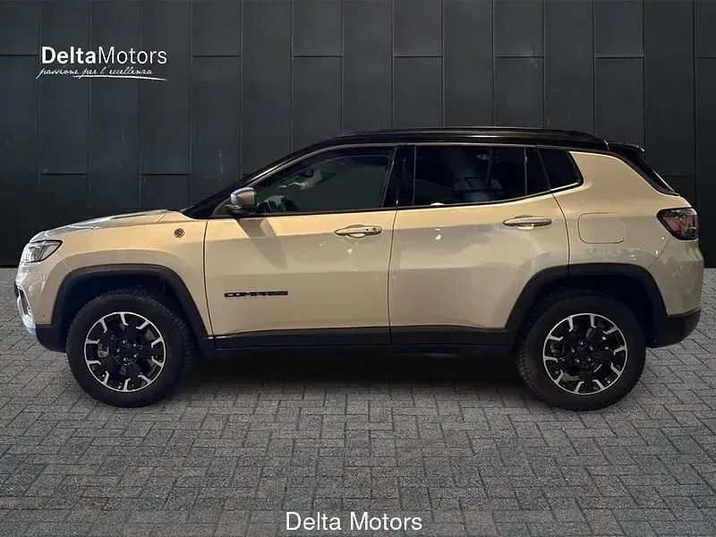 Usata Jeep Compass Trailhawk 241 CV (177 kW) 2021 Grigio SUV