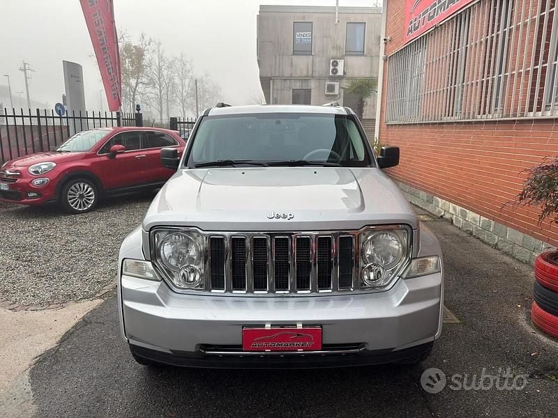 Second-hand Jeep Cherokee Limited 177 CP (130 kW) 2008 Gri SUV