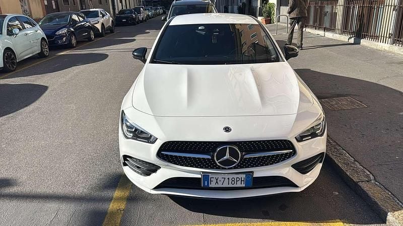 Usata Mercedes CLA200 150 CV (110 kW) 2019 Berlina