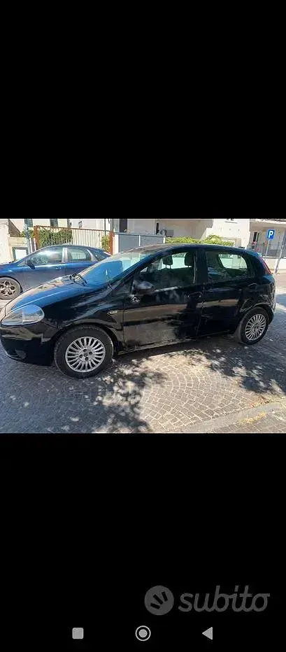 Usata Fiat Grande Punto 90 CV (66 kW) 2007 Nero Utilitaria