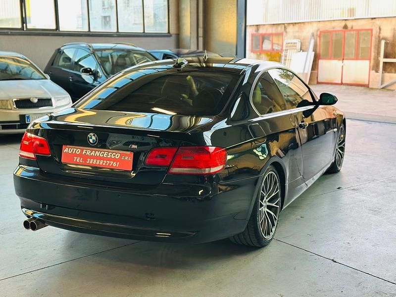 Usata BMW 320 M Sport 184 CV (135 kW) 2011 Nero Coupé