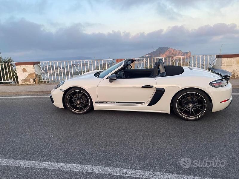 Usata Porsche 718 300 CV (220 kW) 2022 Bianco Cabrio