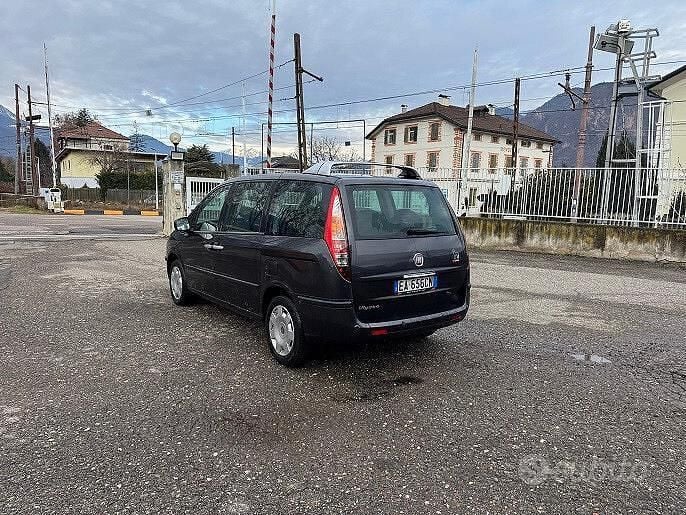 Usata Fiat Ulysse Emotion 120 CV (88 kW) 2009 Grigio Monovolume