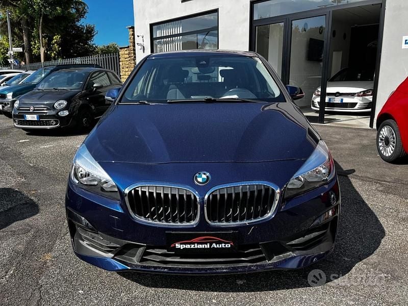 Usata BMW 218 Luxury Line 190 CV (139 kW) 2019 Blu Station wagon