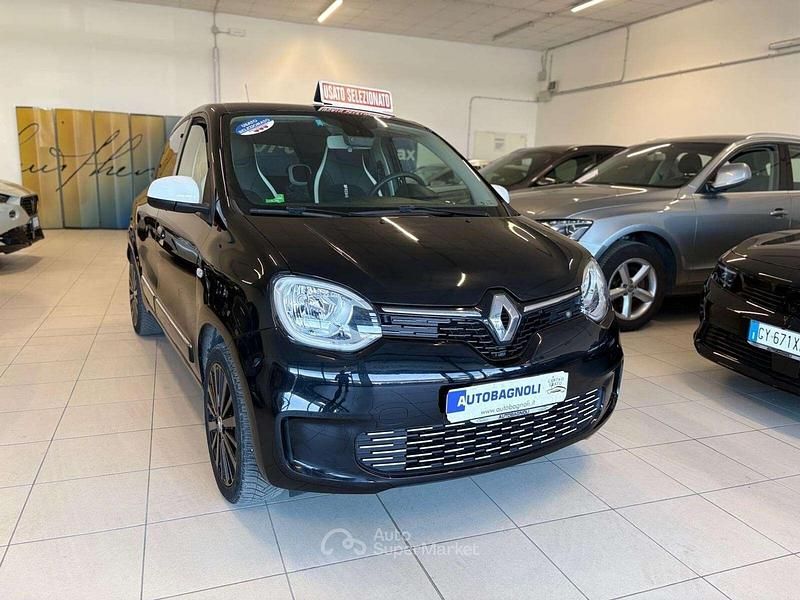 Usata Renault Twingo Urban Night 60 kW (82 CV) 2022 Nero Utilitaria