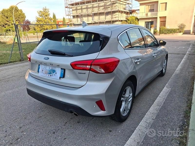 Usata Ford Focus 95 CV (69 kW) 2018 Grigio Berlina