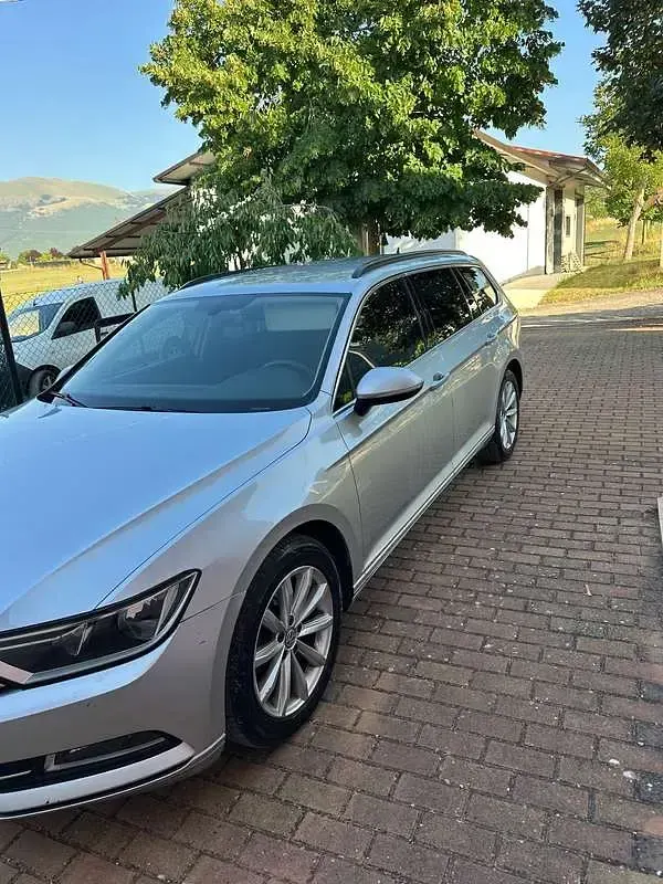 Usata VW Passat Business 150 CV (110 kW) 2017 Argento Station wagon