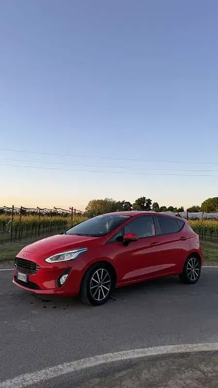 Usata Ford Fiesta Titanium 75 CV (55 kW) 2017 Utilitaria