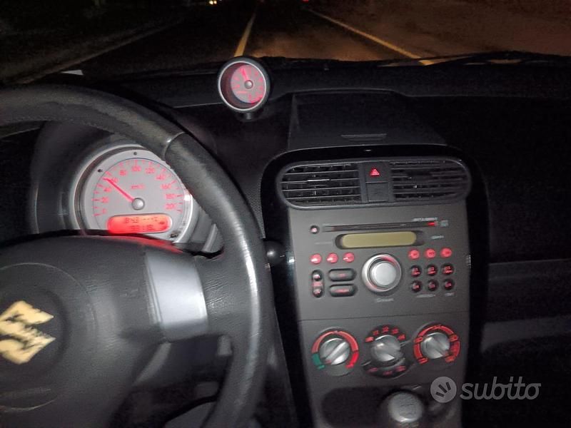 Usata Suzuki Splash GL 94 CV (69 kW) 2014 Grigio Utilitaria