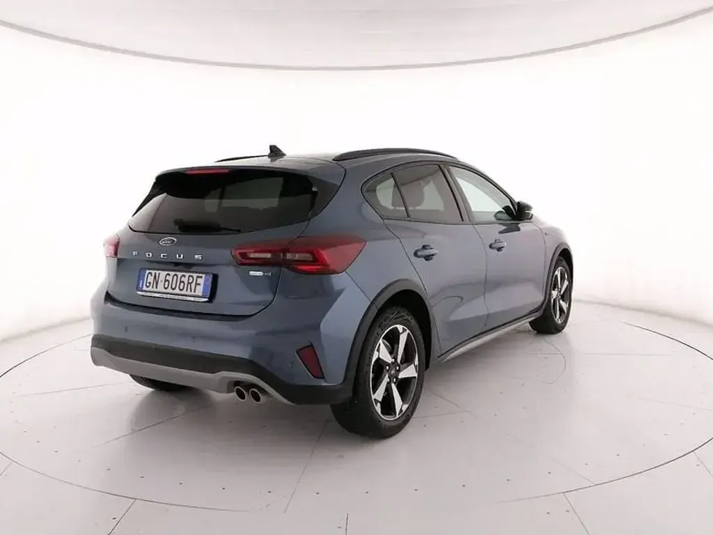Usata Ford Focus Active 125 CV (91 kW) 2023 Blu SUV