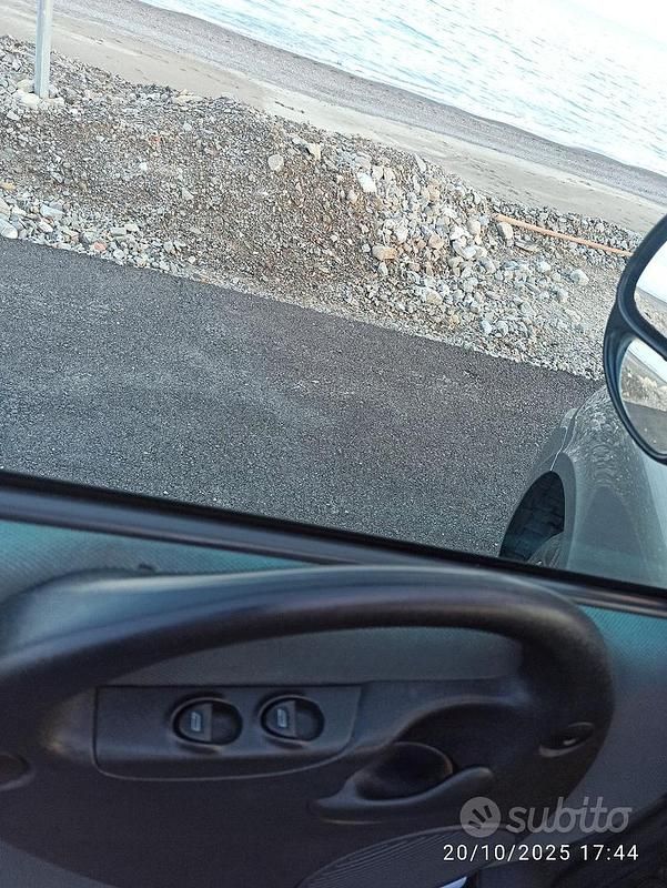 Usata Fiat Multipla 103 CV (75 kW) 2010 Grigio Monovolume