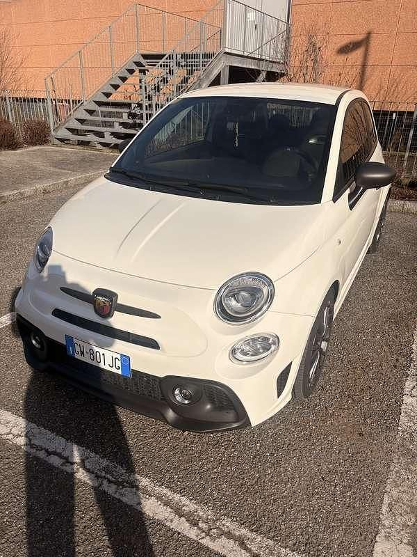 Usata Abarth 595 165 CV (121 kW) 2024 Bianco Utilitaria