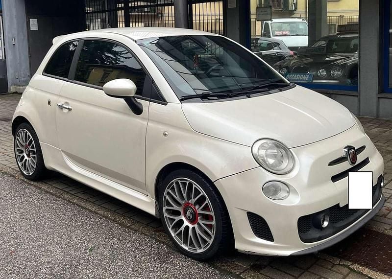 Usata Abarth 500 135 CV (99 kW) 2009 Bianco Berlina