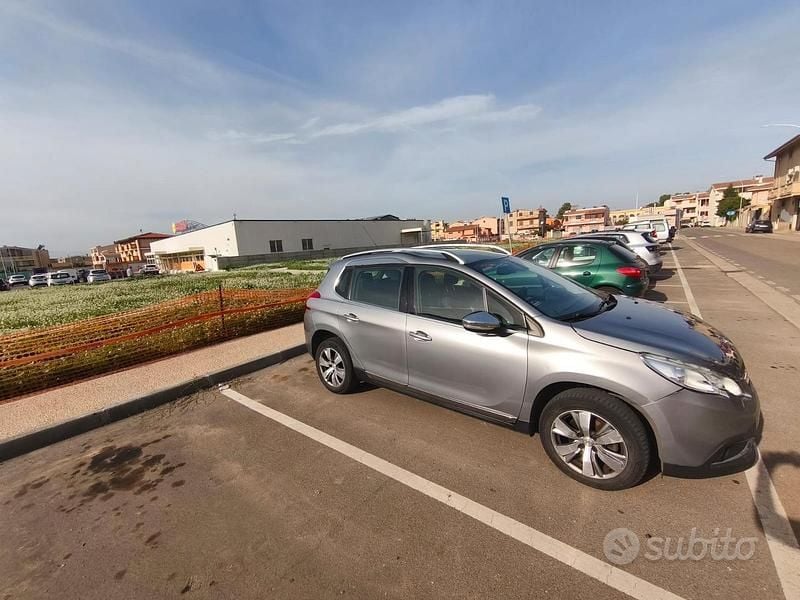 Usata Peugeot 2008 115 CV (84 kW) 2015 Grigio SUV